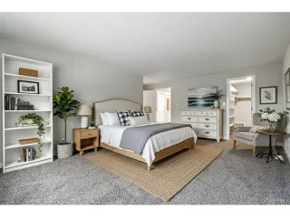 Photo #4: 8774327 Listing