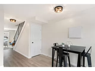 Photo #4: 8779283 Listing