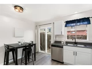 Photo #6: 8779283 Listing