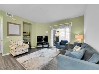 Photo #5: 8780445 Listing