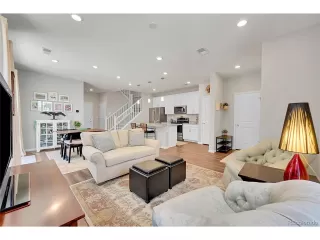 Photo #4: 8782568 Listing