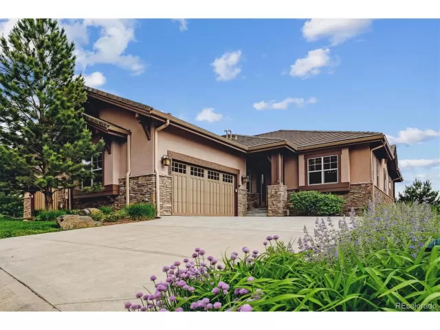 MLS: 8783513 Condo For Sale