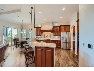 Photo #5: 8784329 Listing