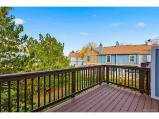 Photo #5: 8787301 Listing