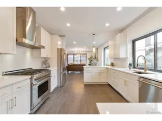 Photo #2: 8792259 Listing