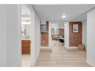 Photo #6: 8792391 Listing