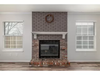 Photo #5: 8794653 Listing