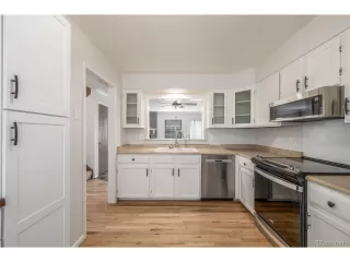 Photo #6: 8794653 Listing