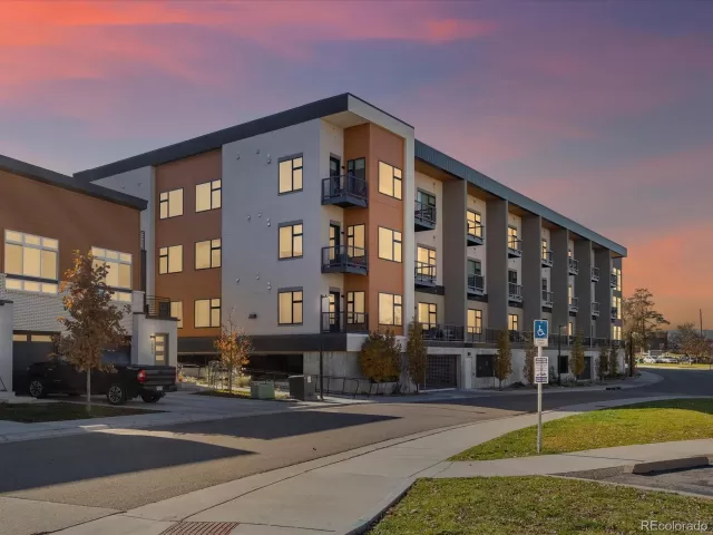 MLS: 8794961 Condo For Sale