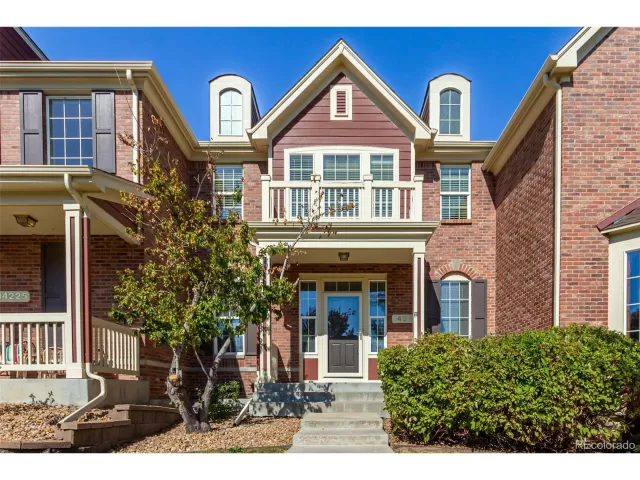 MLS: 8796705 Condo For Sale