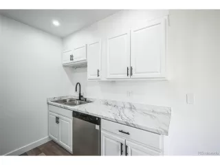 Photo #6: 8797604 Listing