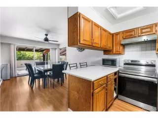 Photo #4: 8805973 Listing 