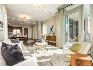 Photo #3: 8806301 Listing 