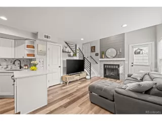 Photo #3: 8807771 Listing