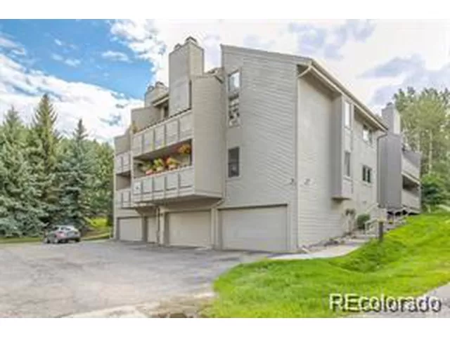 MLS: 8809409 Condo For Sale