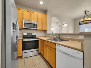 Photo #6: 8809537 Listing