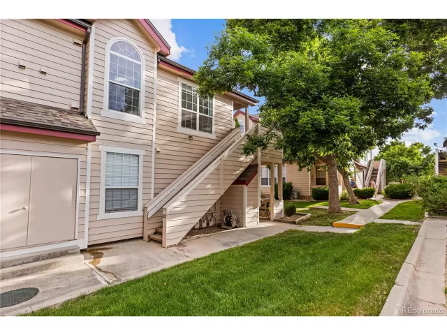 MLS: 8810018 Condo For Sale