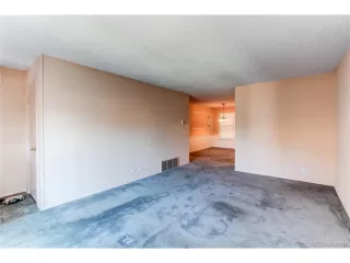 Photo #6: 8810299 Listing