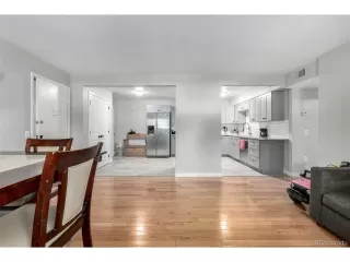 Photo #5: 8811387 Listing