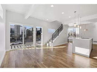 Photo #6: 8811427 Listing 