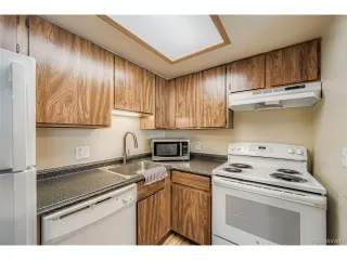 Photo #5: 8811720 Listing 