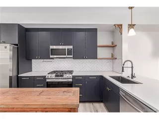 Photo #5: 8812442 Listing 