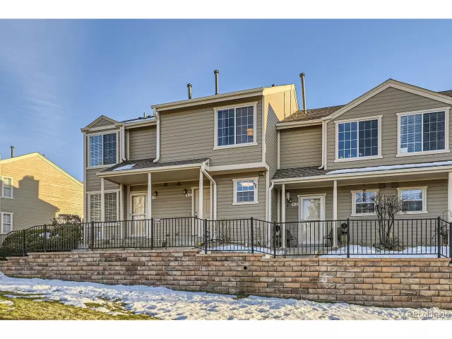 MLS: 8813995 Condo For Sale