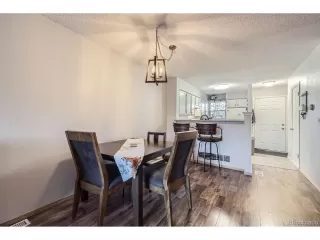 Photo #4: 8813995 Listing 