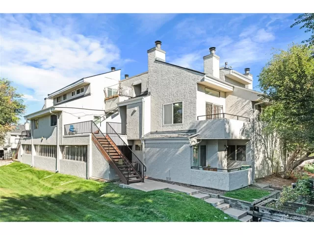 MLS: 8814962 Condo For Sale