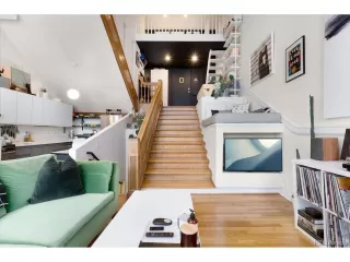 Photo #2: 8818755 Listing