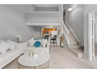 Photo #6: 8818785 Listing