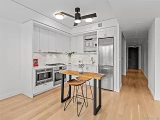 Photo #5: 8820383 Listing 