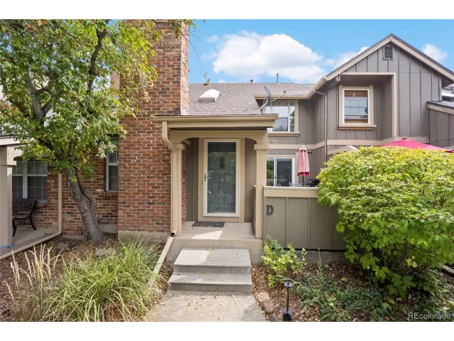 MLS: 8822237 Condo For Sale