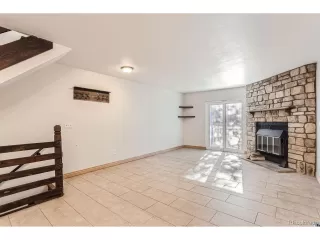 Photo #4: 8822444 Listing