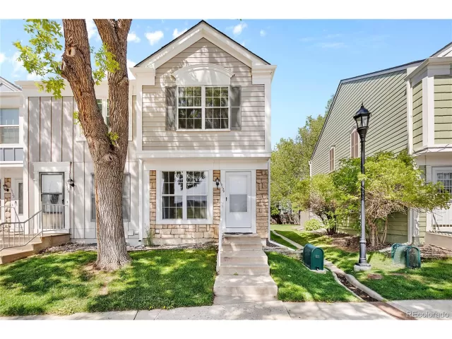 MLS: 8822975 Condo For Sale