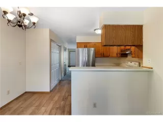 Photo #5: 8822975 Listing