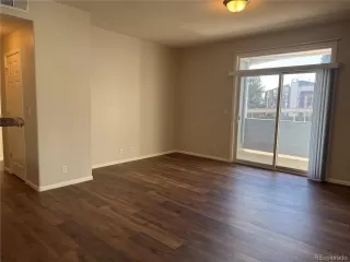 Photo #4: 8823325 Listing