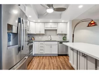 Photo #6: 8824767 Listing