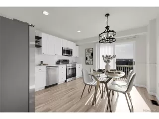 Photo #4: 8825681 Listing