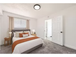 Photo #6: 8827416 Listing