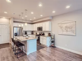 Photo #5: 8827691 Listing