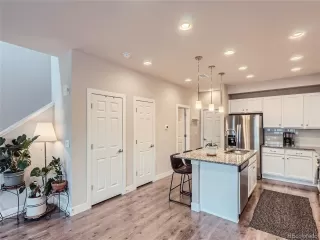 Photo #6: 8827691 Listing