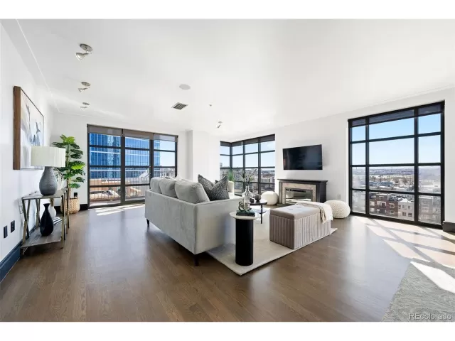 MLS: 8827694 Condo For Sale