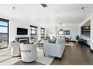 Photo #5: 8827694 Listing 