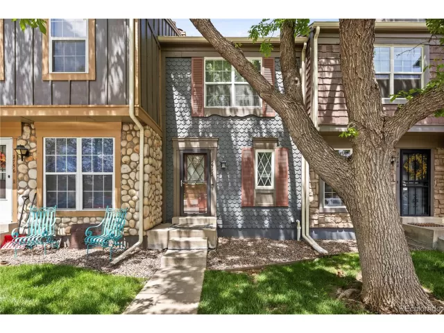 MLS: 8827718 Condo For Sale