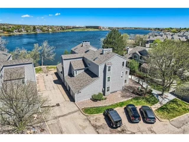 MLS: 8828849 Condo For Sale