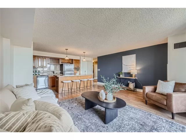 MLS: 8831267 Condo For Sale