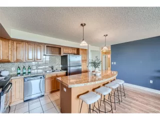 Photo #5: 8831267 Listing