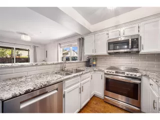 Photo #5: 8832476 Listing