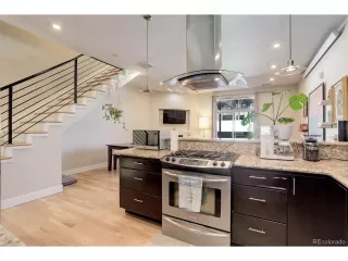 Photo #6: 8832562 Listing